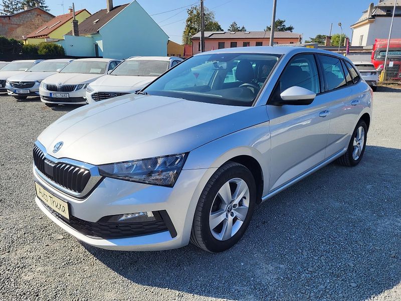 Škoda Scala 1.0 TSI 70kW AMBITION *ČR - fotka 1 z 42
