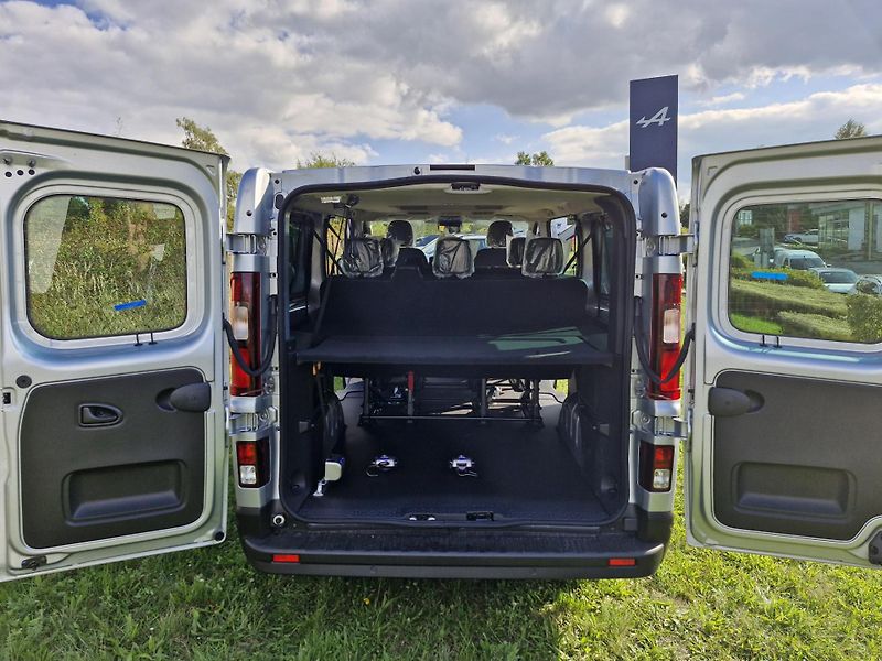 Renault Trafic (2026) L2 Equilibre 150k automat  - fotka 8 z 15