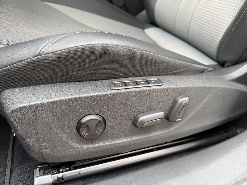 Škoda Enyaq 82 kWh/Tepelné čerpadlo/Tažné/ - fotka 15 z 44