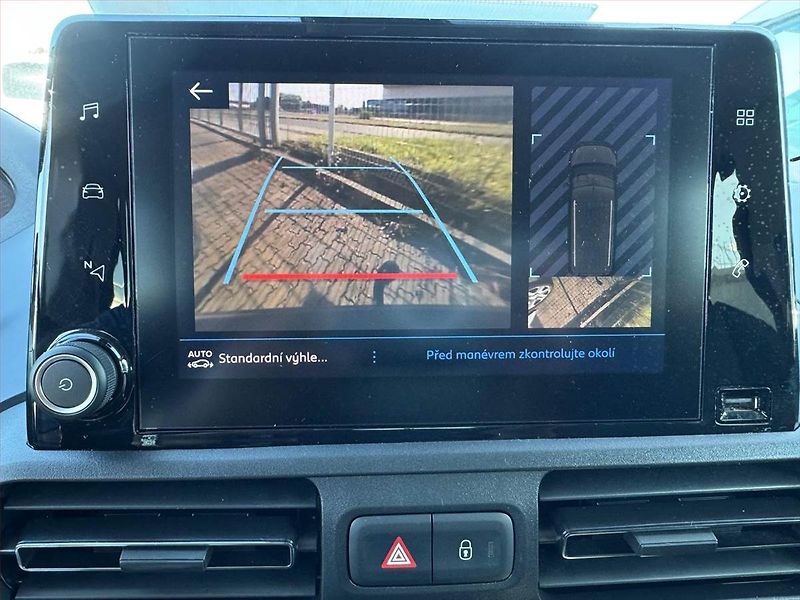 Citroën Berlingo (2021) Maxi Shine 1.5 BlueHDi, 7Míst - fotka 9 z 11