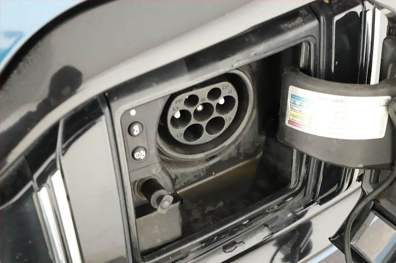 Škoda Superb (2020) iV 1.4 TSI PHEV, ČR, AUTOMAT - fotka 22 z 25