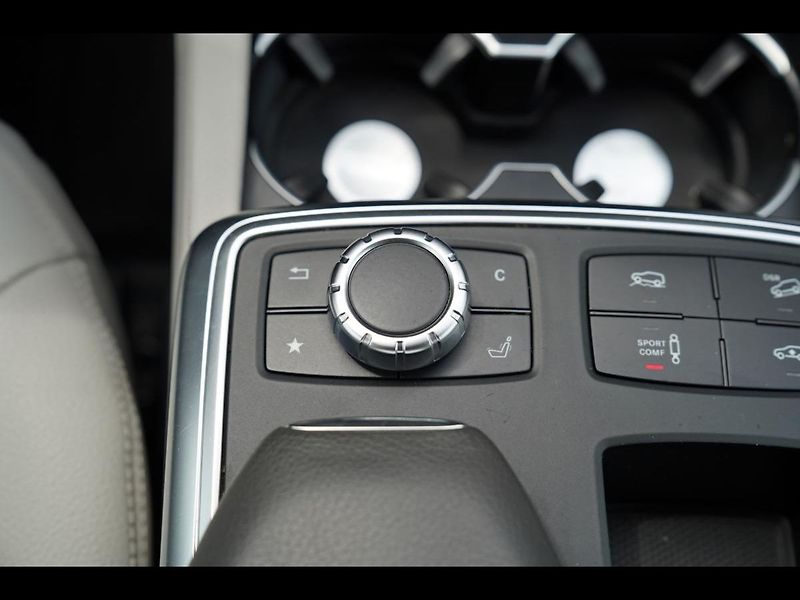 Mercedes-Benz GL 350d, 4Matic, AMG, 7míst, - fotka 48 z 50