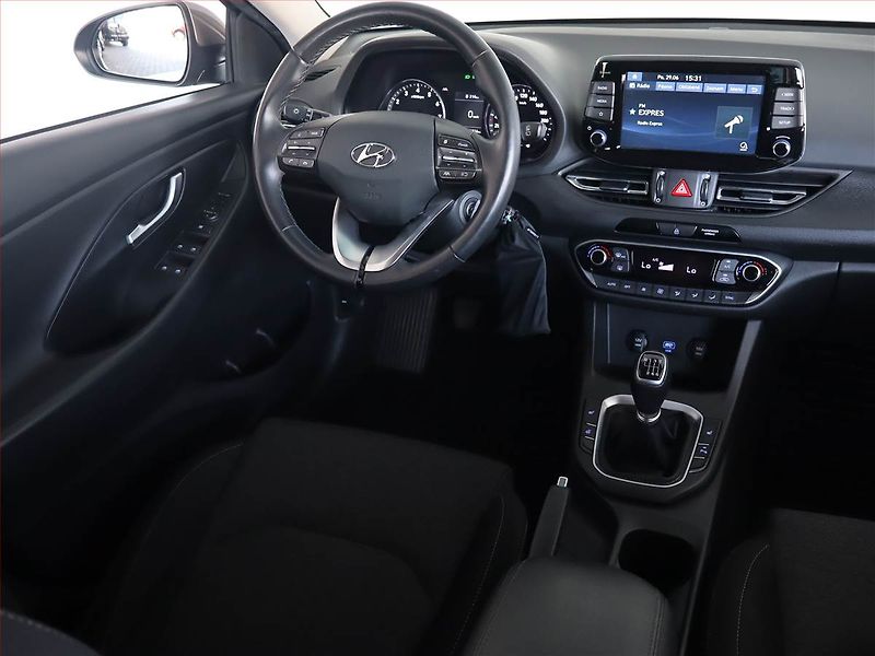 Hyundai i30 (2021) 1.5 DPI, Serv.kniha, Tempomat - fotka 7 z 22
