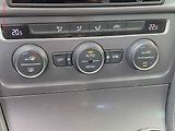 Volkswagen Golf (2015) 1.4 TSi, Lounge, navi - náhled 16