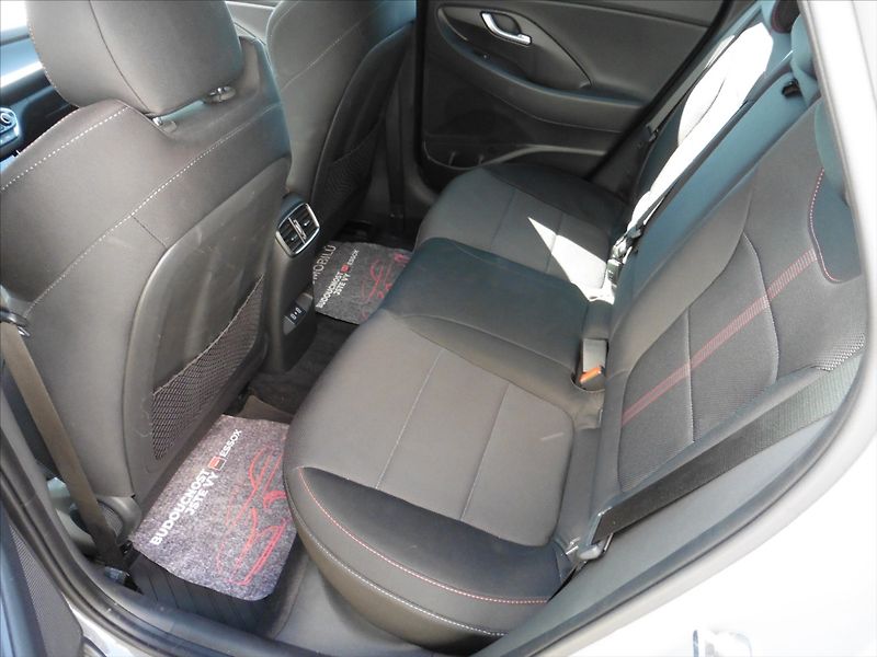 Hyundai i30 1,5 N-Line 103kW T-GDI - fotka 8 z 13