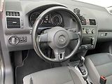 Volkswagen Touran (2013) 2.0 TDi, Comfortline, DSG - náhled 12