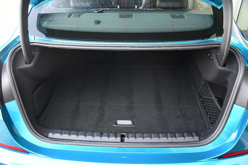 BMW Řada 2 218d M-SPORT 1M ČR 3LZÁRUKA - fotka 39 z 42