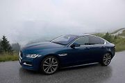 Jaguar XE.