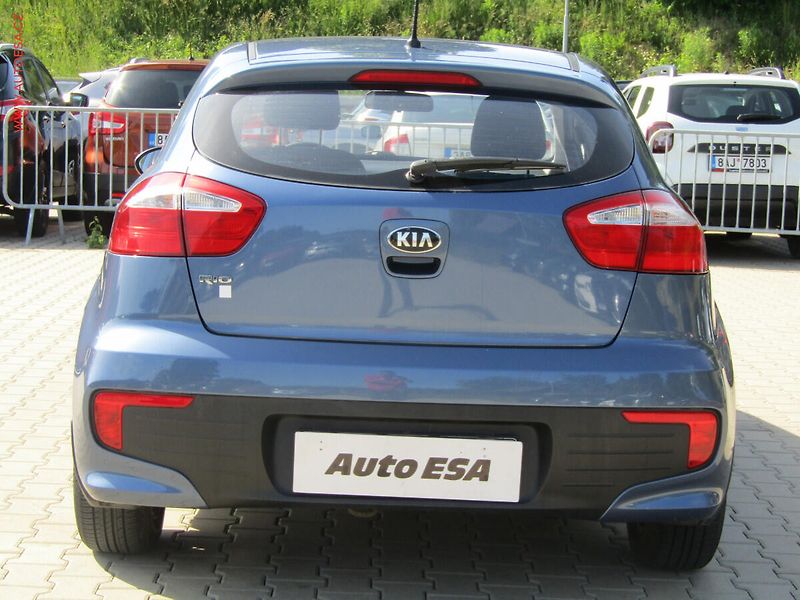 Kia Rio (2016) 1.3i, ČR, AC, STK2/28 - fotka 5 z 13