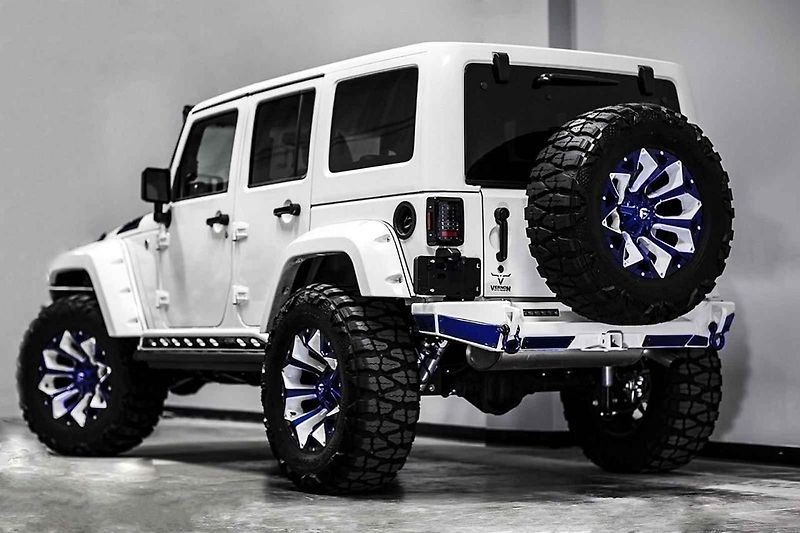 Jeep Wrangler v úpravě Voltron.