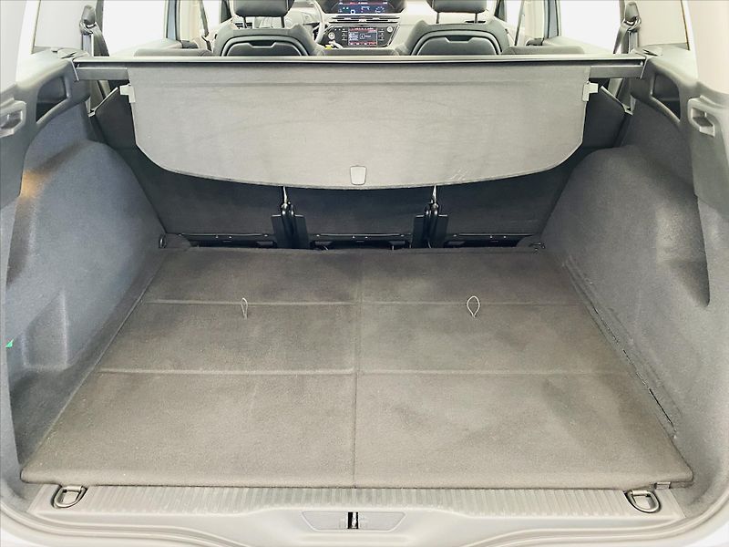 Citroën Grand C4 Picasso 1,6 HDi 88kW 1.Majitel - fotka 19 z 23