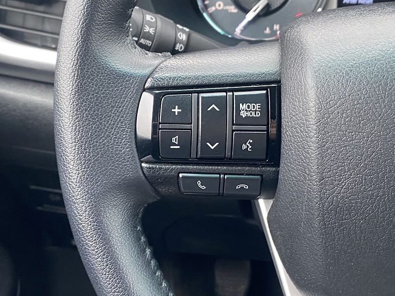 Toyota Hilux 2.4D, ČR-1m, Active, 4x4, DPH - fotka 19 z 33