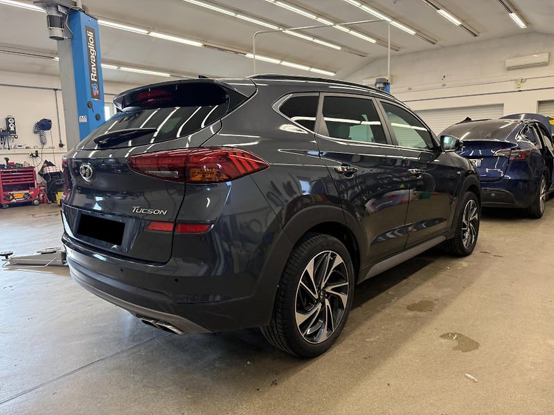 Hyundai Tucson 1.6 CRDI Hybrid 100 kW - fotka 4 z 19