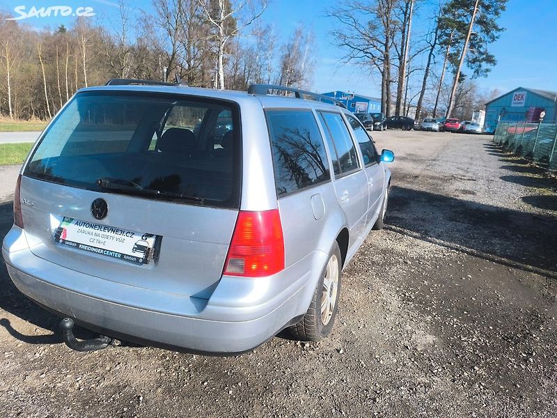 Volkswagen Golf TDI 4X4,PĚKNÝ,VÝBAVA,SERVISKA - fotka 3 z 24