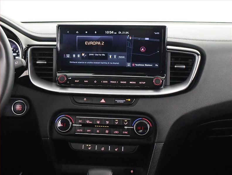 Kia XCeed (2025) Exclusive 1.5 T-GDI - fotka 12 z 24