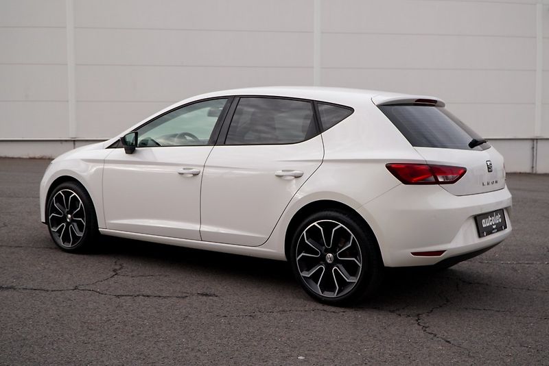 Seat Leon 1.4 TSI STYLE nové rozvody - fotka 12 z 33