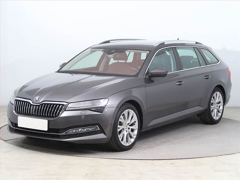Škoda Superb (2022) Style Plus 2.0 TDI - fotka 2 z 13