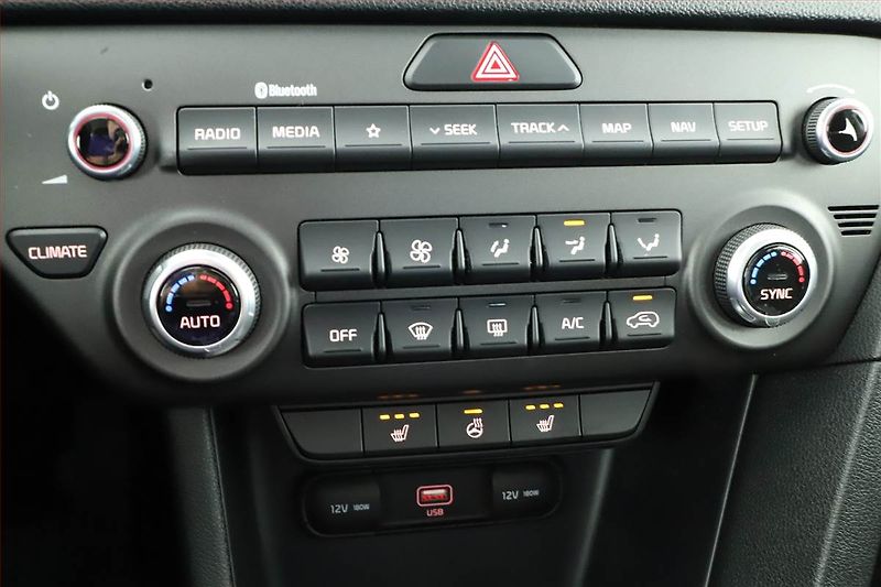 Kia Sportage (2019) 1.6 GDI, Navi, Tempomat - fotka 13 z 17