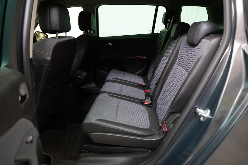 Opel Zafira - fotka 23 z 25