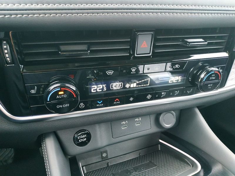 Nissan X-Trail E-POWER e-4ORCE TEKNA SKLADEM - fotka 23 z 28