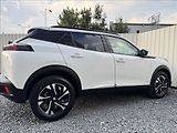 Peugeot 2008 1,2 i ALLURE DPH 1.maj původČR - náhled 18