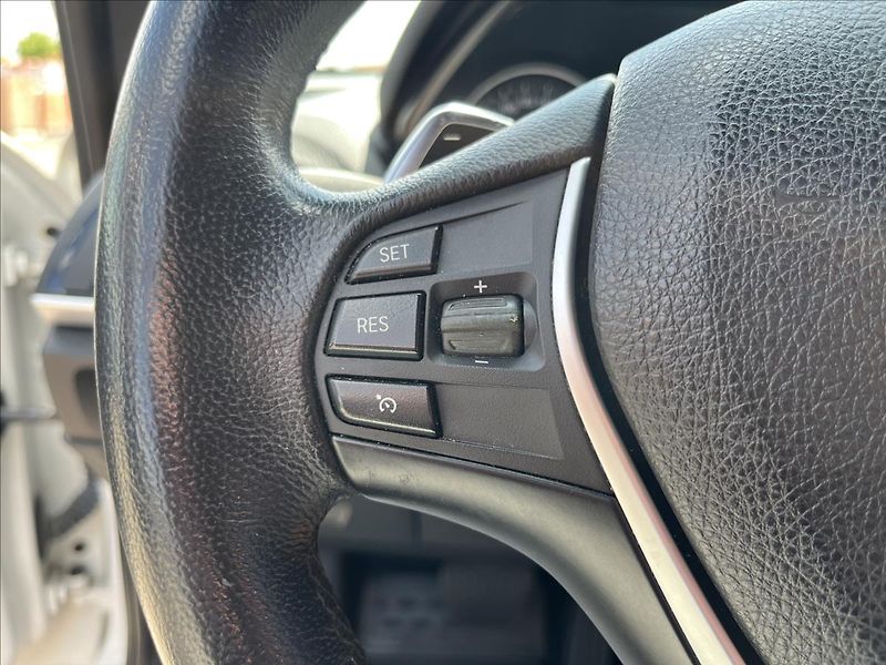 BMW Řada 1 2,0 120d AUTOMAT HARMAN NAVI - fotka 22 z 44