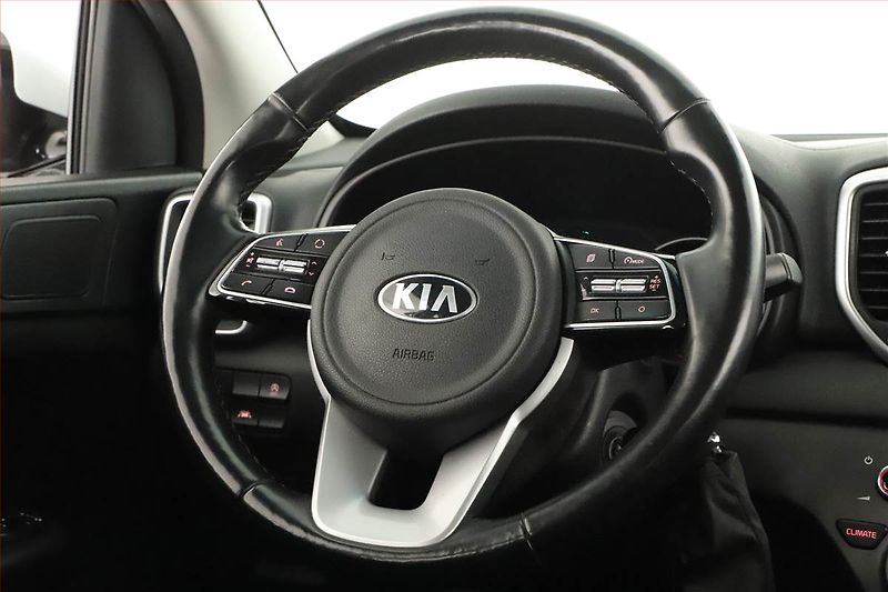 Kia Sportage (2019) 1.6 GDI, Navi, Tempomat - fotka 8 z 16