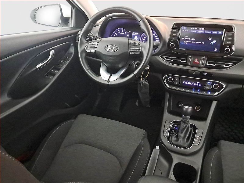 Hyundai i30 (2024) 1.0 T-GDI, Automat, Serv.kniha - fotka 7 z 16