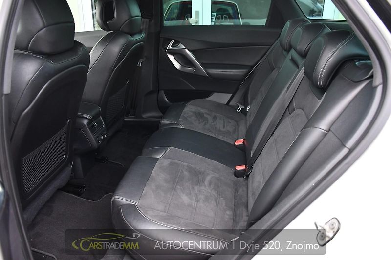 Citroën DS5 2.0HDi PANORAMA KESSY - fotka 13 z 46
