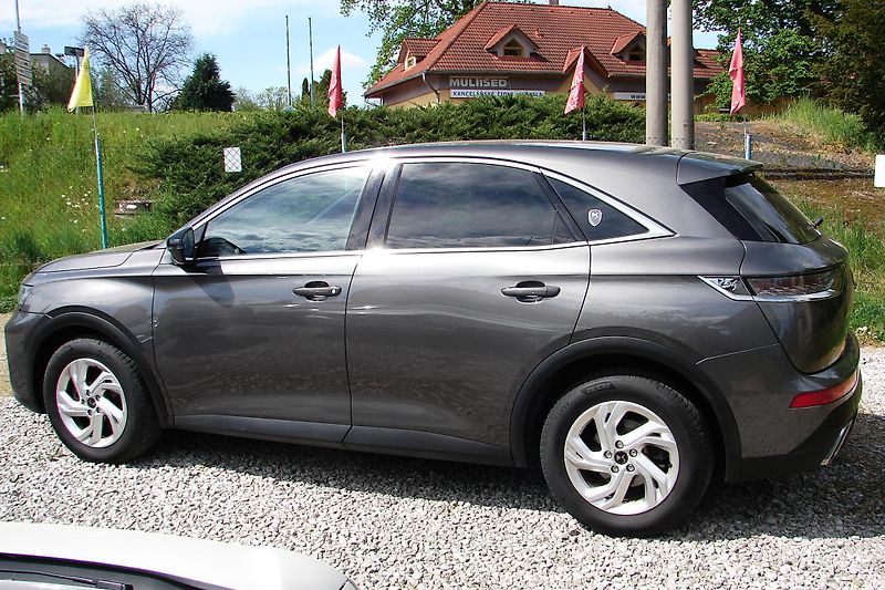 DS Automobiles DS7 Crossback 2.0 BlueHDi 176PS 8-AT KLIMA - fotka 9 z 43