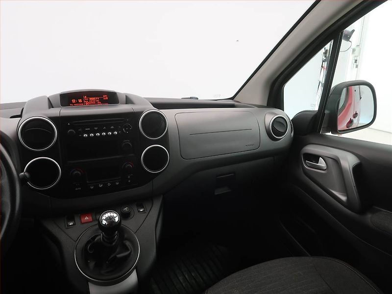 Citroën Berlingo (2016) XTR 1.6 BlueHDi, 5Míst, ČR - fotka 8 z 15