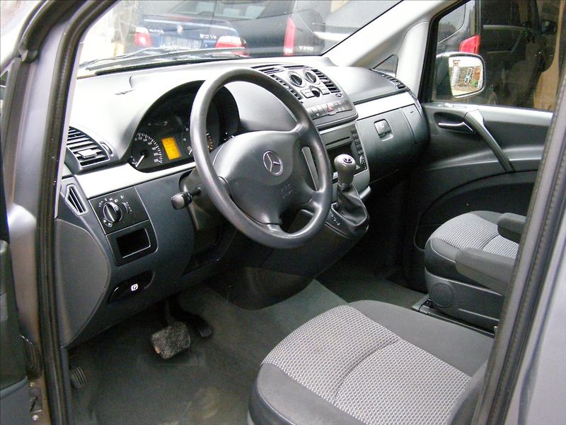 Mercedes-Benz Vito 2,2   4x4 MINIBUS - fotka 12 z 24