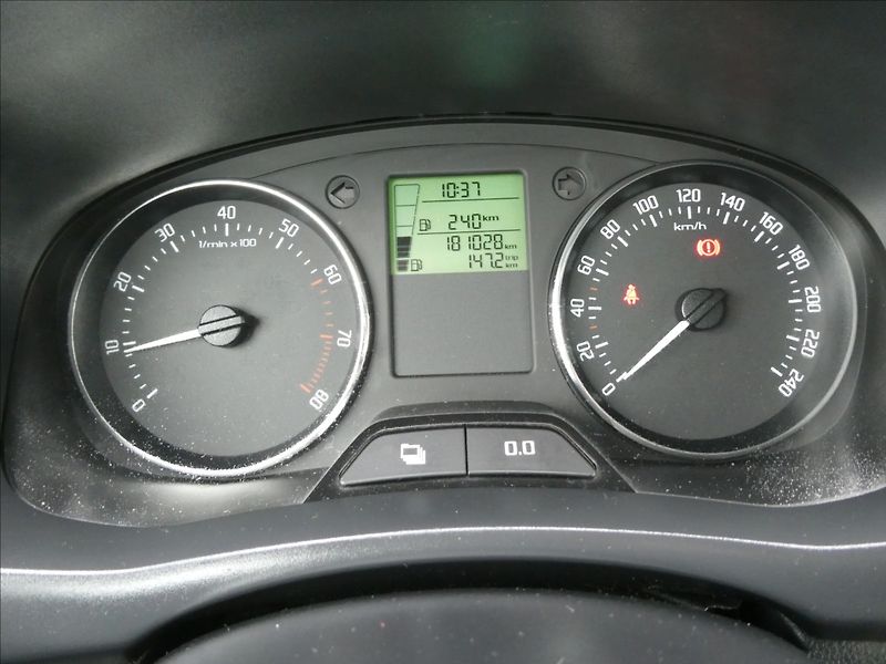 Škoda Fabia 1,2 HTP 51kW Family,po servise - fotka 31 z 42