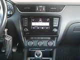 Škoda Octavia (2013) 1.2 TSI, Serv.kniha, Tempomat - náhled 11