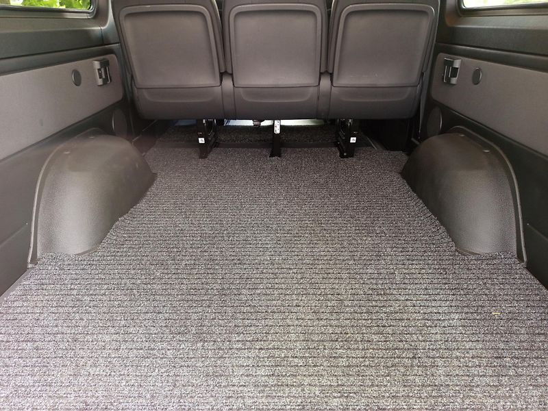 Mercedes-Benz Sprinter (2024) 319 CDI, 4x4, Tourer Select - fotka 24 z 29