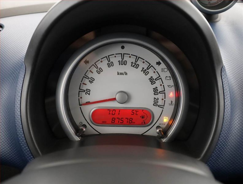 Opel Agila (2008) 1.0, nová STK, rezervace - fotka 9 z 16