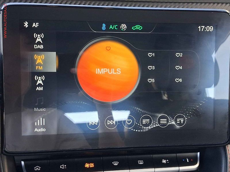 MG ZS (2023) 1.0T-GDi, LED, navi, kamera - fotka 18 z 19