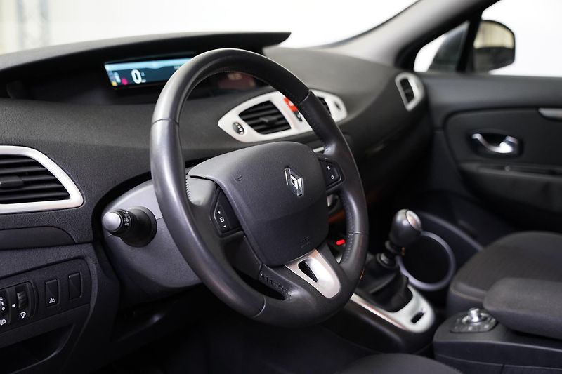 Renault Mégane - fotka 14 z 33