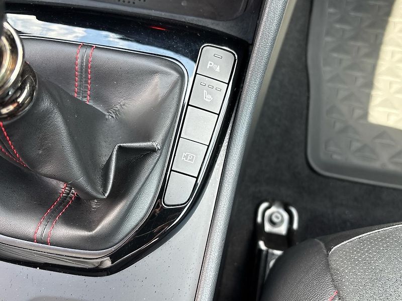 Hyundai Tucson (2021) 1.6 T-GDI 110kW N Line Style 4 - fotka 19 z 29