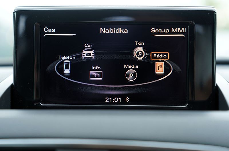 Audi Q3 2.0 TDI Quattro/automat/180 PS - fotka 37 z 38