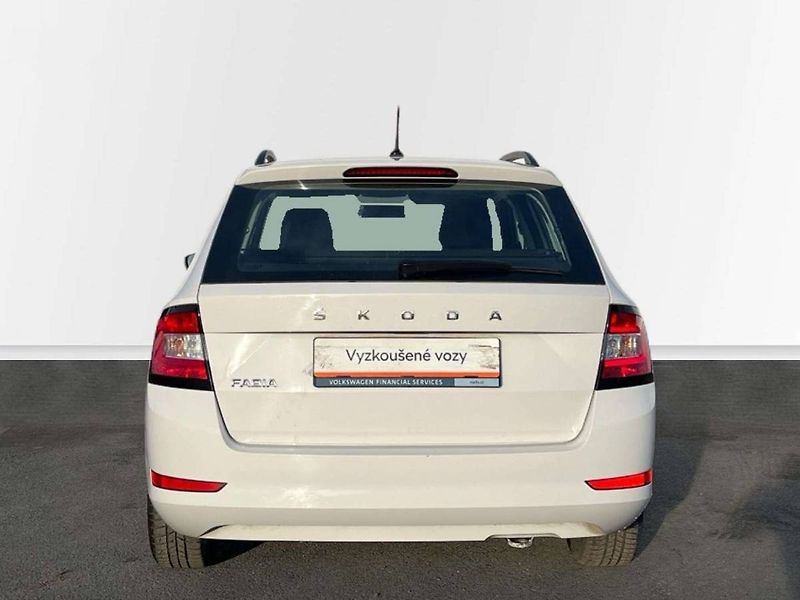 Škoda Fabia (2021) Combi 1.0 TSI Ambition - fotka 6 z 20