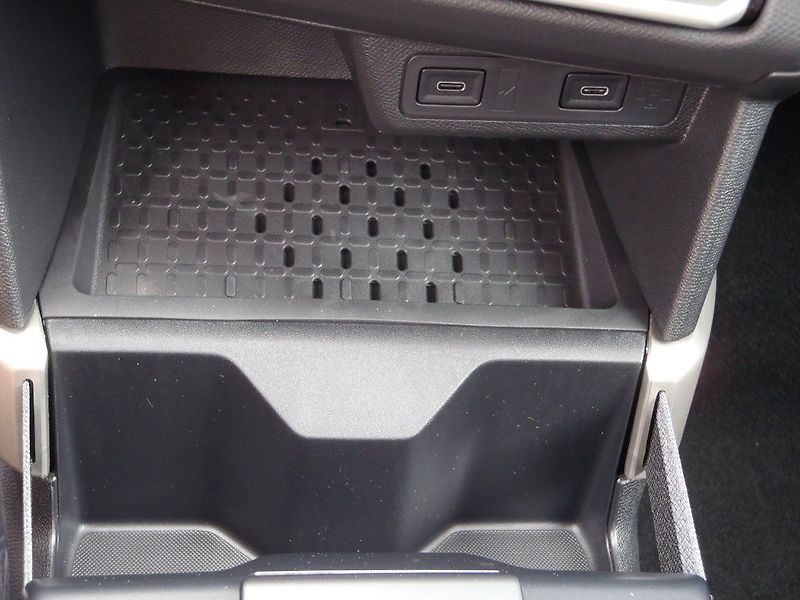 Opel Frontera Hybrid GS 1.2 Turbo 81kW - fotka 22 z 33