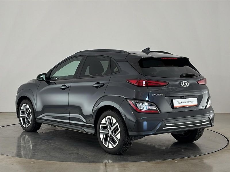 Hyundai Kona 64kWh - fotka 15 z 27