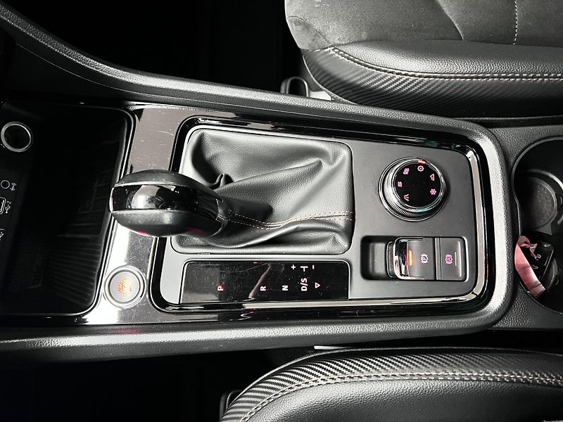 Cupra Ateca 2.0 TSI 221 kW REZERVACE - fotka 51 z 54