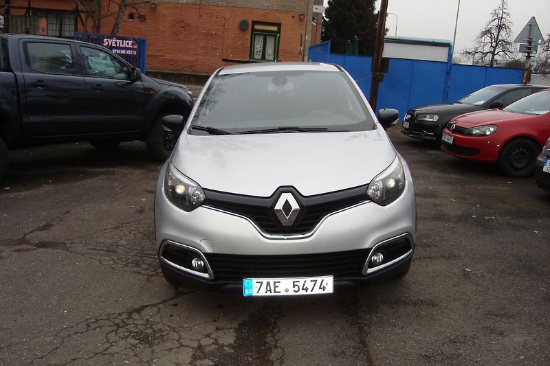 Renault Captur (2017)  0.9 Limited - fotka 2 z 66