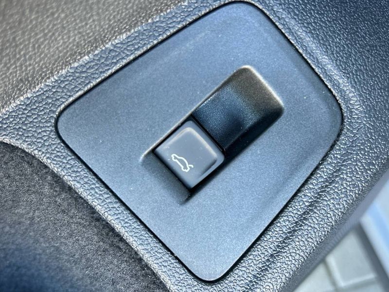 Volkswagen Tiguan (2020) 1.5 TSI Life - fotka 14 z 31