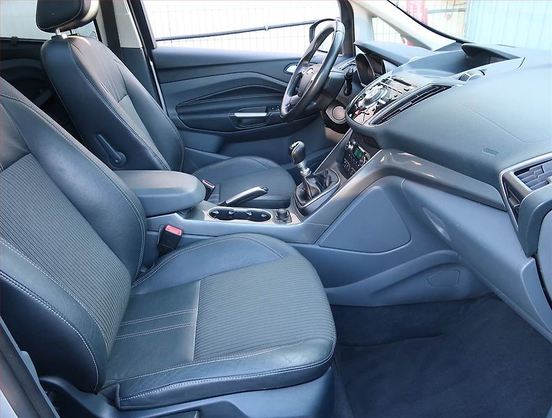 Ford C-MAX (2014) 2.0 TDCi, Navi, Tempomat - fotka 9 z 21