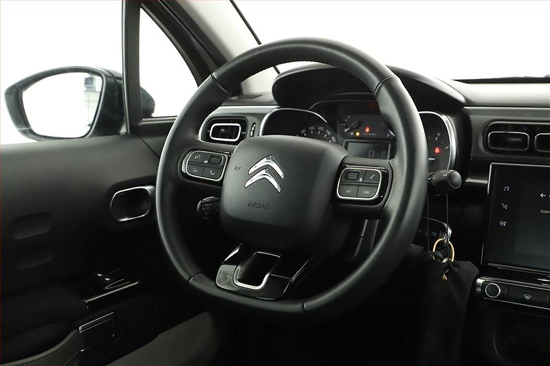 Citroën C3 (2018) 1.2 PureTech, Automat - fotka 8 z 17