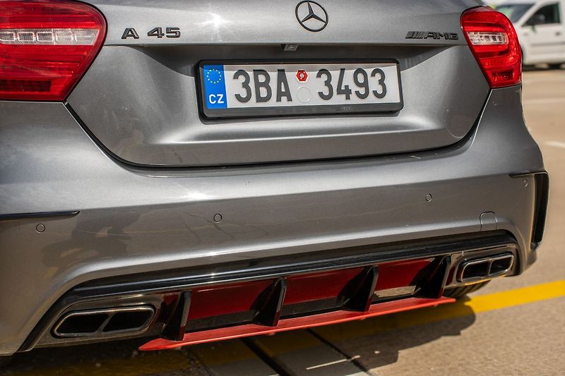 Mercedes-Benz Třídy A 4MATIC 2013 - fotka 13 z 41