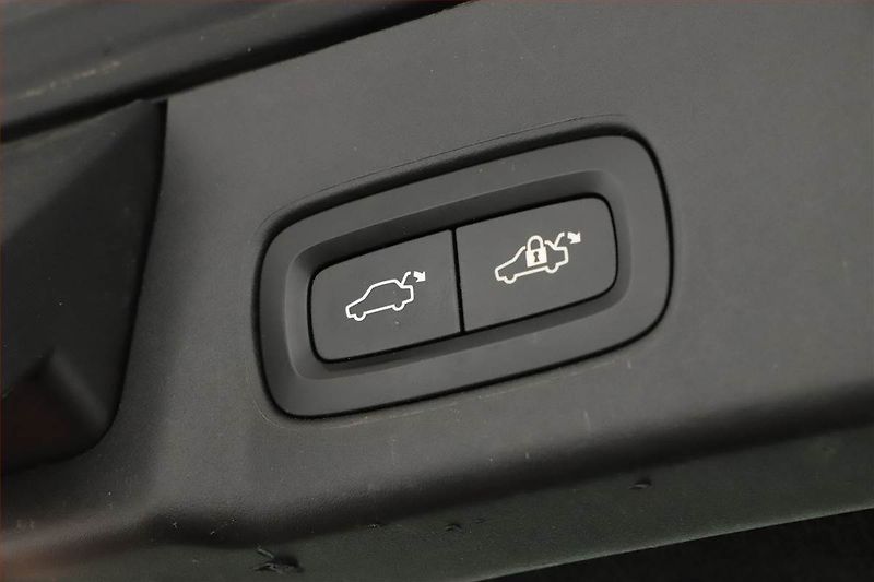 Volvo V90 (2019) Cross Country - fotka 21 z 21